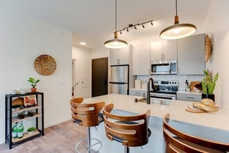 Building Photo - Nox Apartments