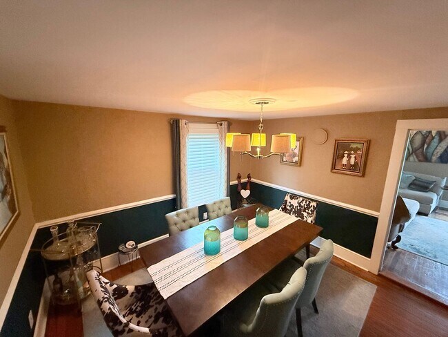 Foto del edificio - 906 N Concord Ave