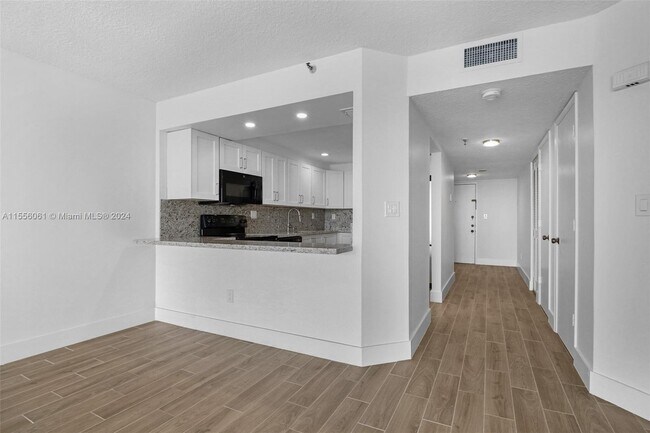 Building Photo - 20850 San Simeon Way