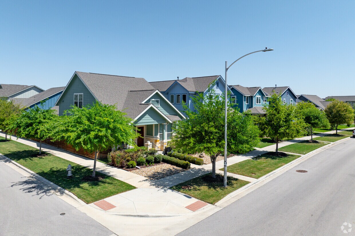 Foto principal - Goodnight Ranch-Townhomes