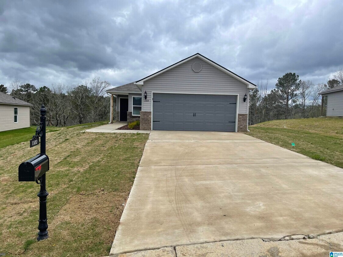 1100 Brookhaven Dr, Odenville, AL 35120 House Rental in Odenville, AL