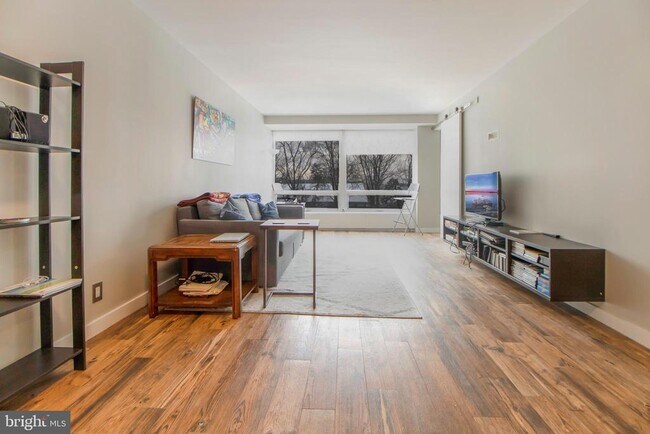 Foto del edificio - 1425 4th St SW