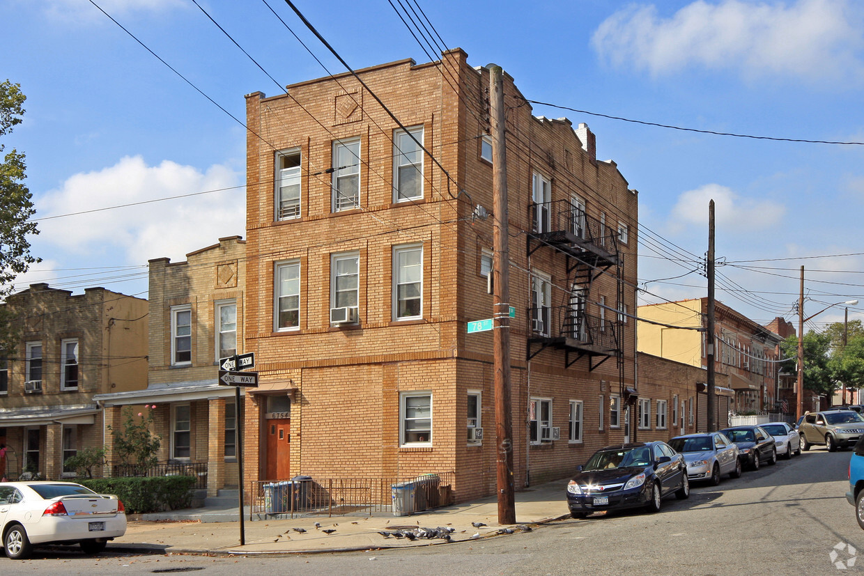 Primary Photo - 67-54 78th St