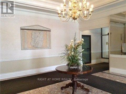 Photo du bâtiment - 5460 Yonge St