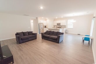 Building Photo - 508 Shellbark Dr