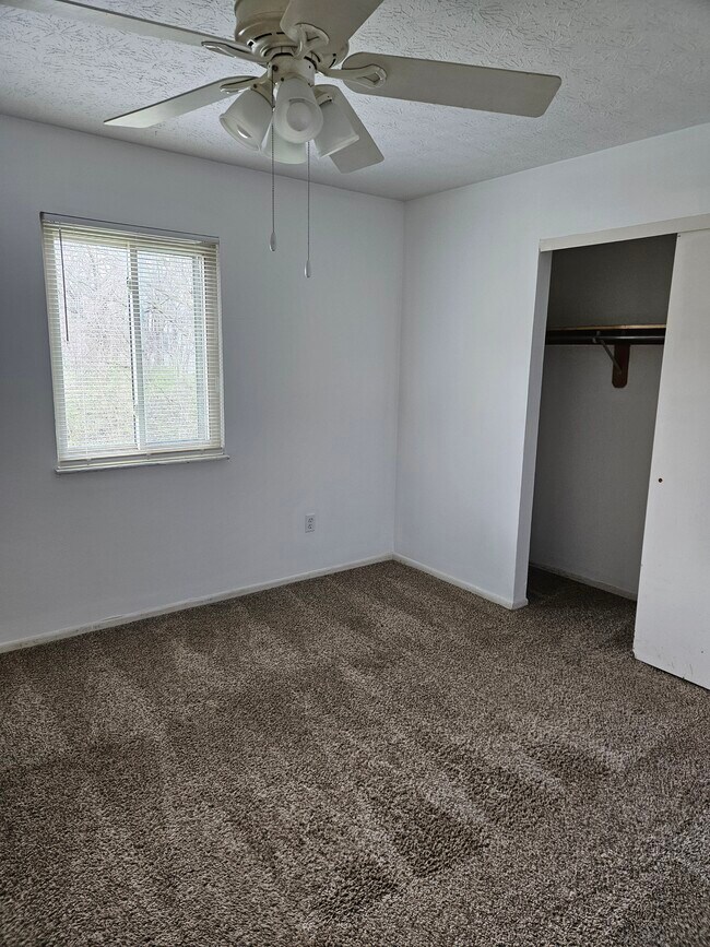 Segundo dormitorio - 2976 Donnylane Blvd