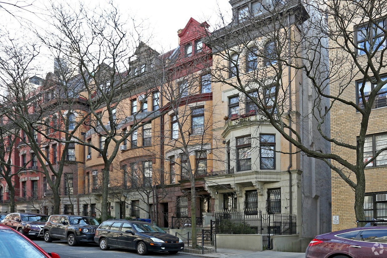 Foto del edificio - 316 W 107th St