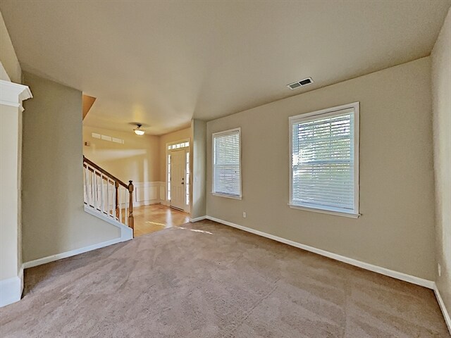Building Photo - 811 Slope Creek Way