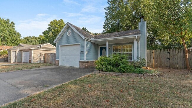 Foto del edificio - 3179 W Wildflower St