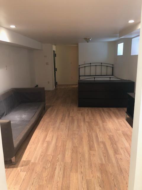 Building Photo - 1846 W 3rd St