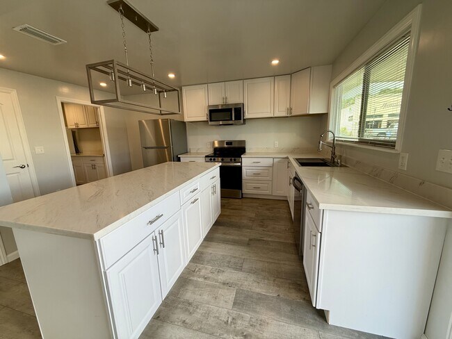 Foto del edificio - 121 W Branch St