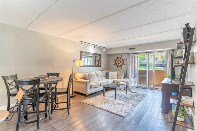 Foto del edificio - 144 Marble St