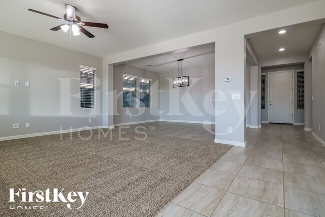 Foto del edificio - 19621 W Grant St