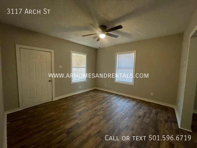 Building Photo - 3117 Arch St | $995 | 3 beds, 2 full baths