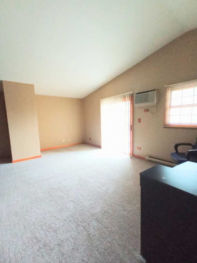 Building Photo - 4301 W Shamrock Ln