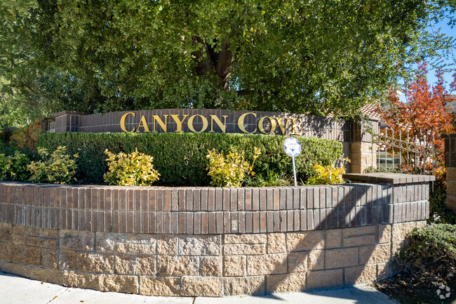 195 Symphony Ln - Canyon Cove