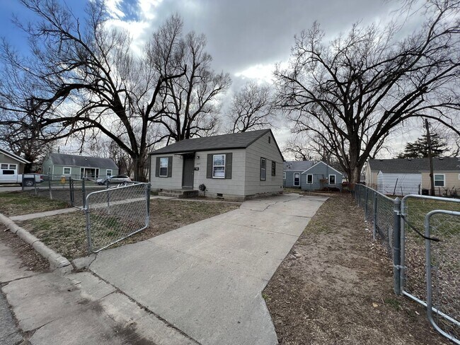 Foto del edificio - 1602 Patton Ave