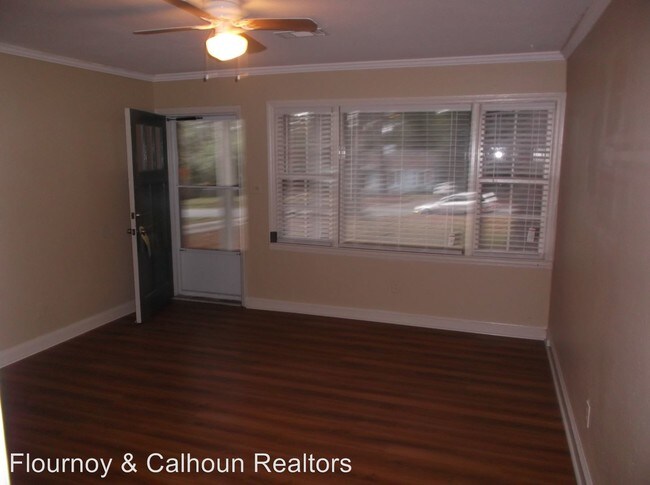 Foto del edificio - 3713 Woodland Dr