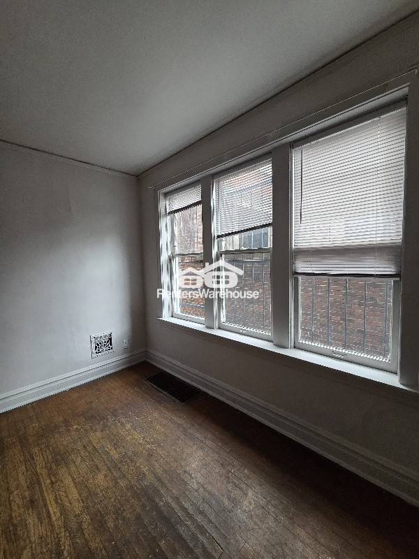 Foto del edificio - 5066-5068 W Florissant Ave