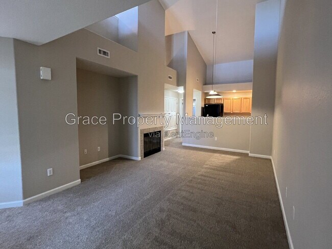 Foto del edificio - 5800 N Tower Dr