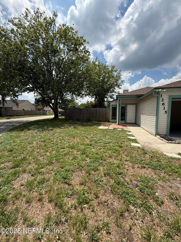 Foto principal - 12615 Enchanted Hollow Dr