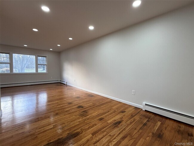 Foto del edificio - 16 Highview Dr