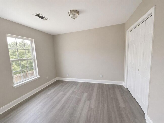 Foto del edificio - 6038 N Rampart St