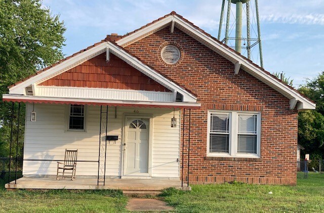 Foto del edificio - 416 Bolt Ave