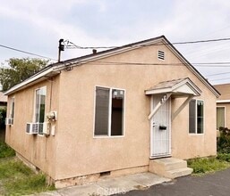 Building Photo - 813 E Nocta St