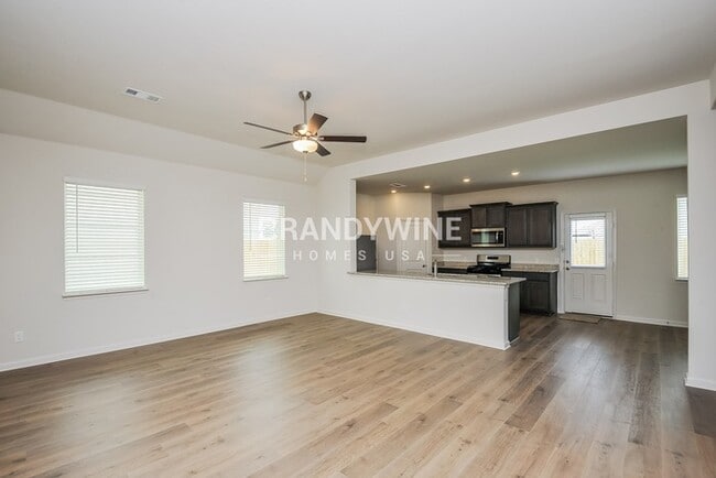 Building Photo - 9508 Teton Vis Dr