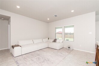 Building Photo - 1309 Prairie Clover Rd