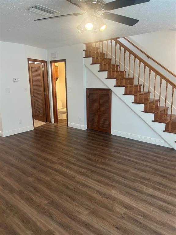 Building Photo - 2007 W De Leon St