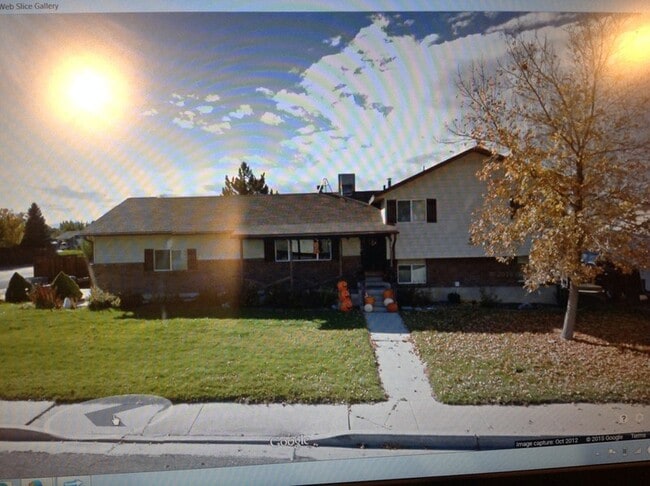 Building Photo - 321 N Ponderosa Dr