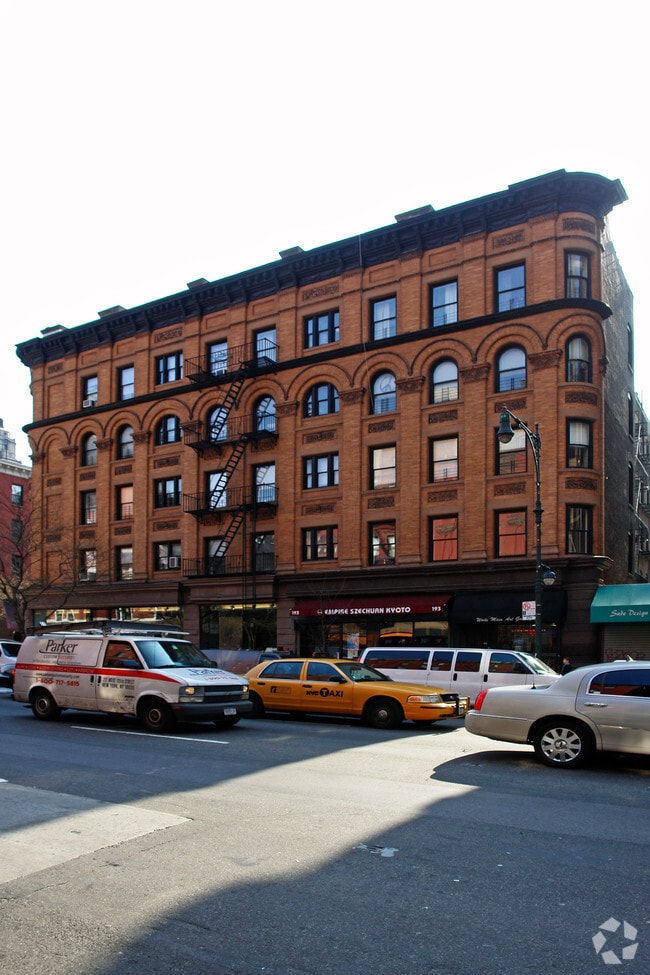 Aimco Apartments - Upper West Side - AIR Communities - Upper West Side