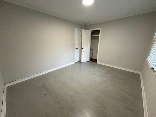 Foto del edificio - 1400 Richmond Pl