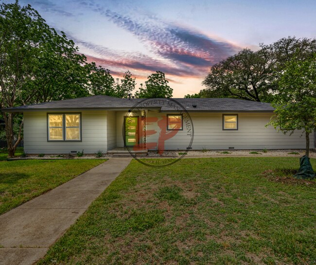 Foto del edificio - 4600 Cedar Mountain Dr