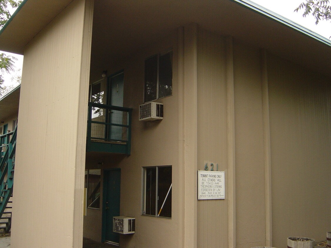 Foto del edificio - Parkside Apartments