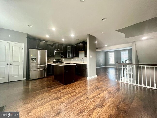 Building Photo - 1155 Carinoso Cir