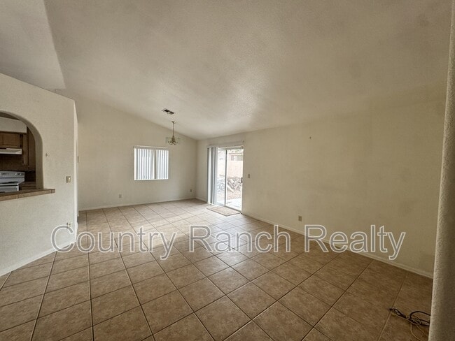 Building Photo - 1934 Easy St