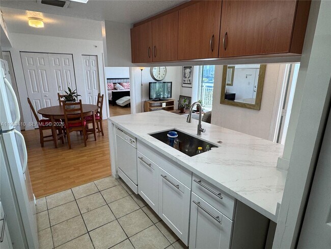 Building Photo - 816 NW 11th St