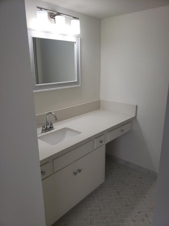 Baño principal - Lavabo/Tocador - Unavailable
