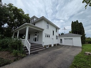 Building Photo - 5N340 Wooley Rd