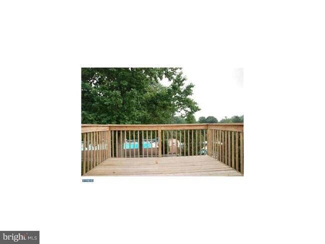 Building Photo - 217 Pilgrim Ln