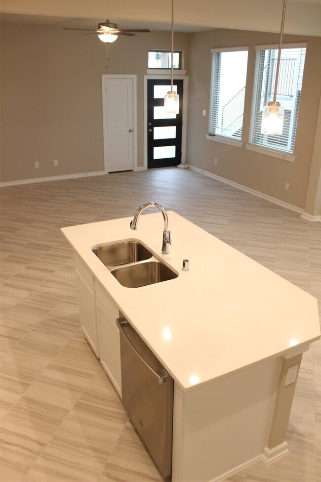 Foto del edificio - 1538 Rustling Creek Dr