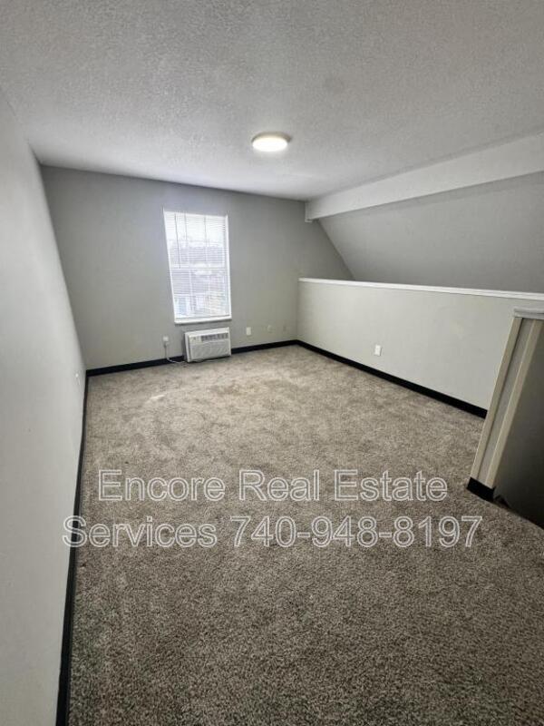 Foto del edificio - 563 Brookside Ct