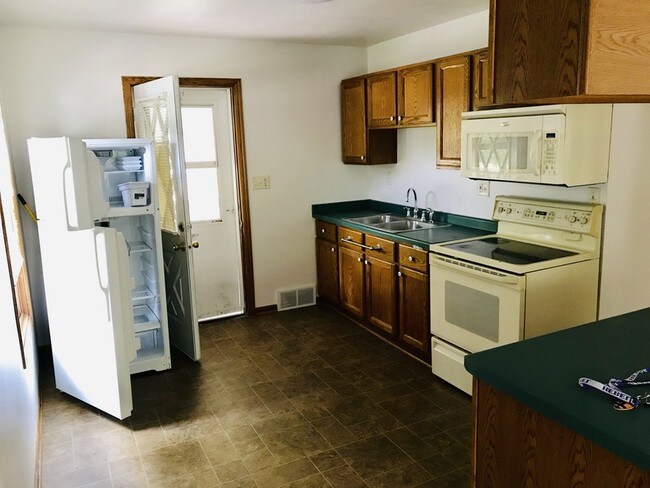 cocina - 100 S Rochester St