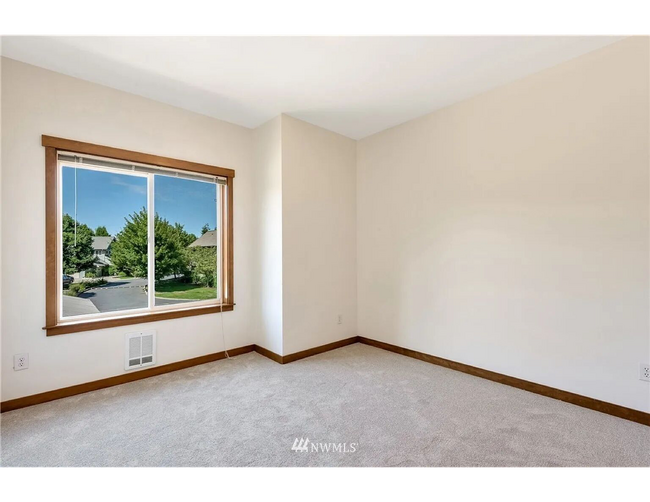 Foto del edificio - First Floor 2 Bedroom 2 Bath Condo - Quinn Ct
