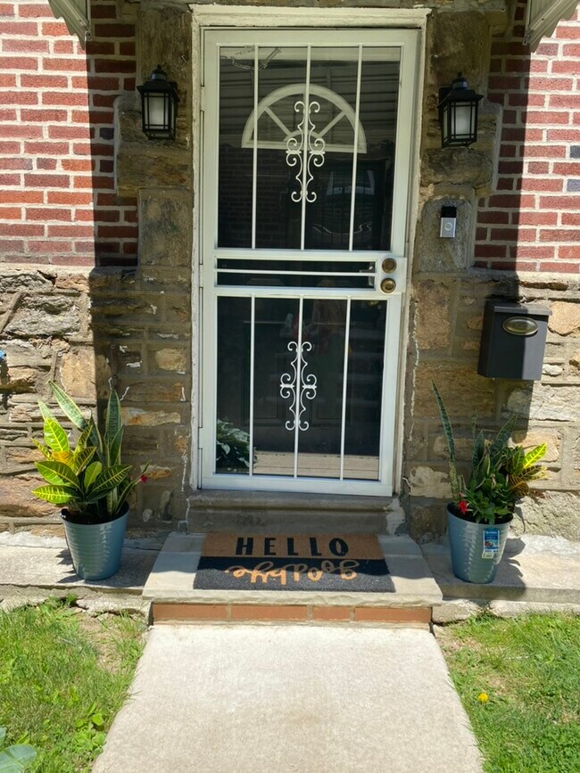 Foto del edificio - 912 East Sharpnack Street