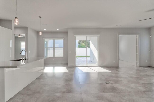 Foto del edificio - 5206 Fern Row Ln