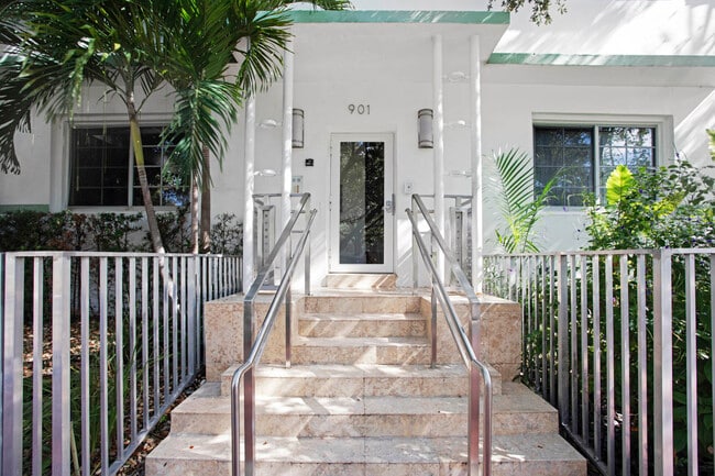 Foto del edificio - 901 3rd St